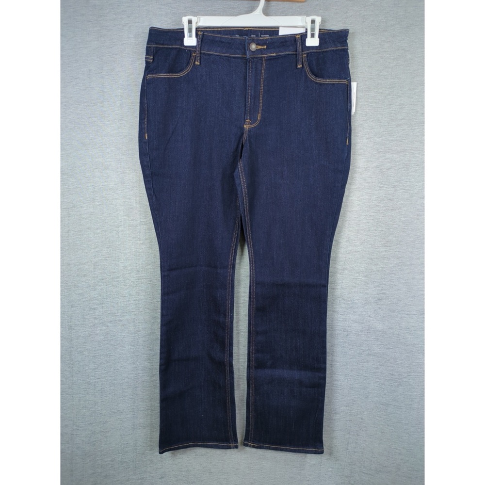 Old Navy Mid-rise Boot-cut Jeans - Picture 3 of 9